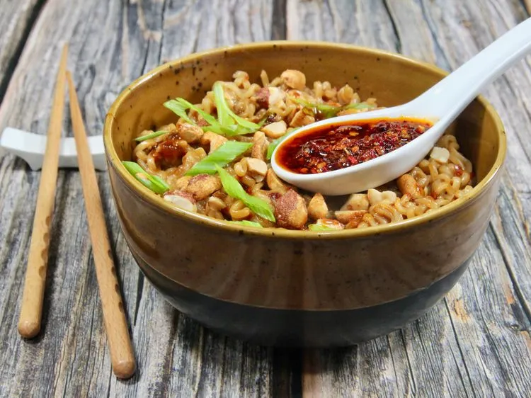 15-Minute Chili Crisp Noodles – Spicy, Savory, and So Satisfying