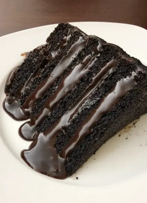 Moist Chocolate Cake 🤤🍰🍫