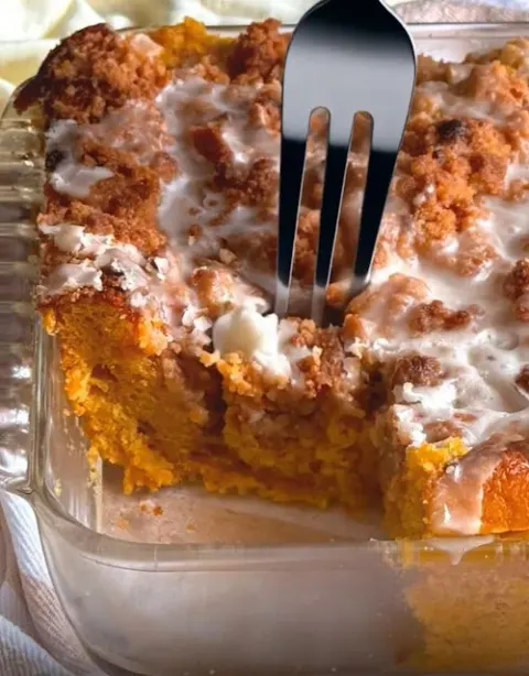 Pumpkin Spice Crumb Cake