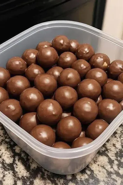 No-Bake High-Protein Chocolate Peanut Butter Balls — Easy, Sweet & Satisfying (Only 6 Ingredients!)
