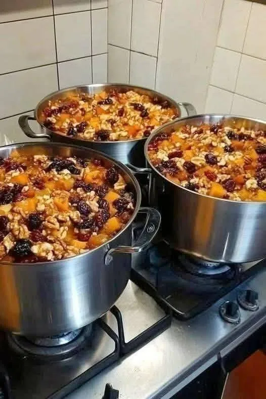 Unlock a Treasured Family Secret: The Ultimate Guide to Authentic Capirotada (Mexican Bread Pudding)