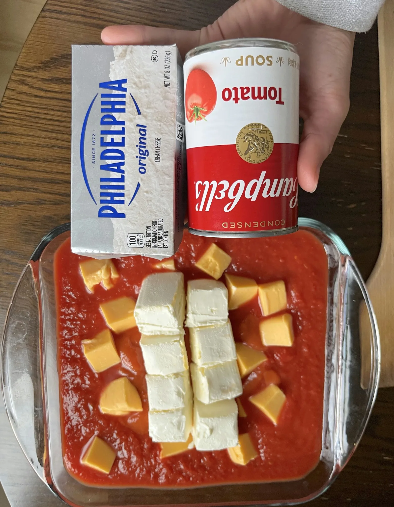 Mom’s Tomato Soup Dip: A Creamy, Retro Party Classic That Never Disappoints