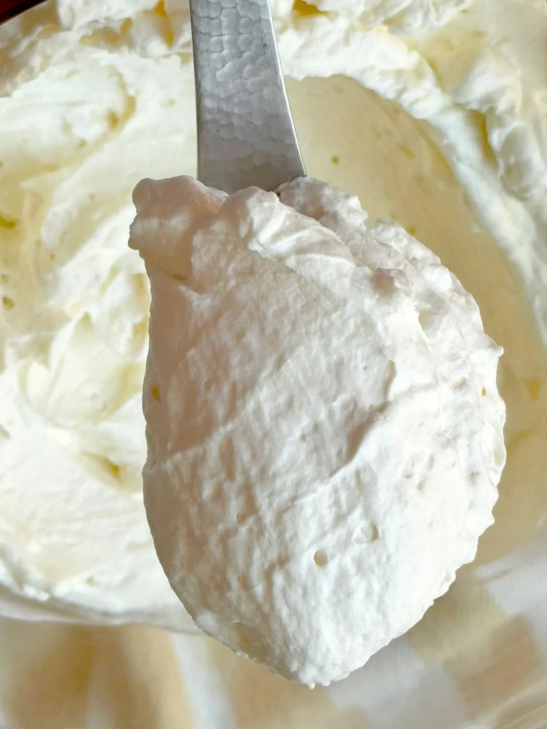 White Chocolate Whipped Cream: Luxuriously Light, Sweet, and Silky