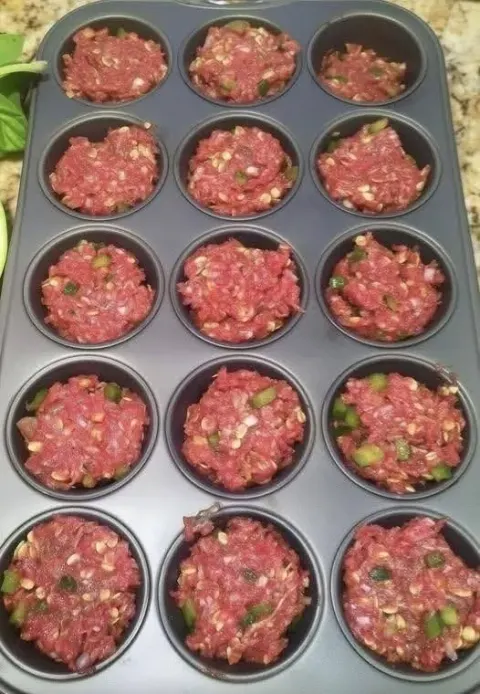 Mini Meatloaf Muffins: The Adorable, Flavor-Packed Weeknight Dinner That Cooks in 20 Minutes!