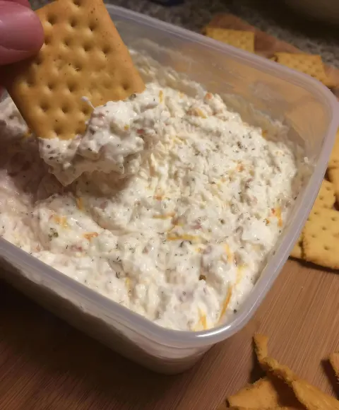 Cream Cheese Cracker Dip