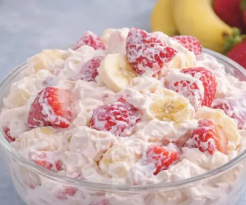 Strawberry Banana Cheesecake Salad
