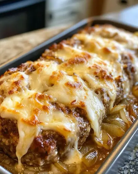 Crockpot French Onion Meatloaf: A Comfort Food Classic With a Savory Twist