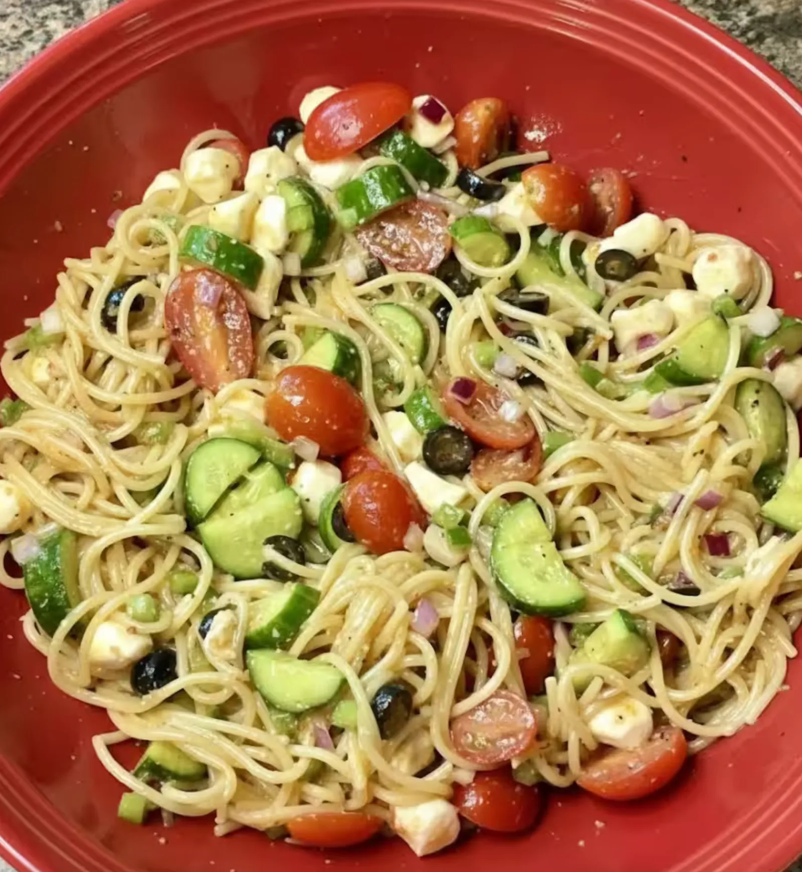 California Spaghetti Salad: The Ultimate Cold Pasta Potluck with Veggie-Loaded Excellence