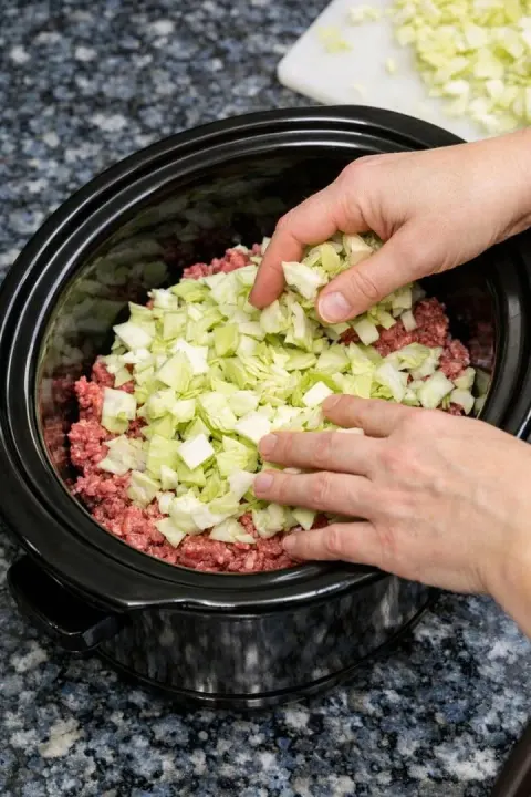Slow Cooker Cabbage Roll Casserole: A Hearty Dinner You’ll Crave Week After Week