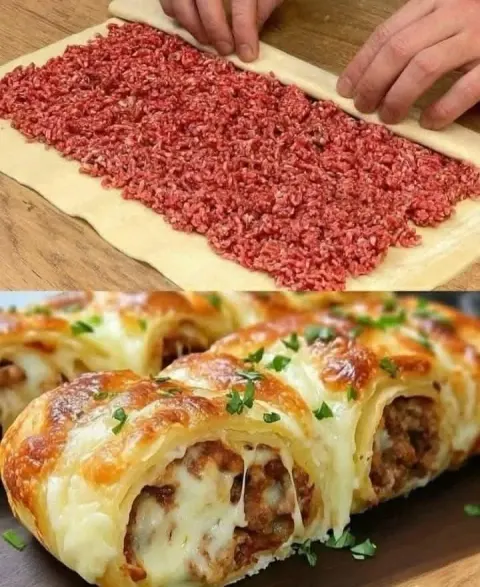 Savory Puff Pastry with Minced Meat and Cheese 🥐🧀
