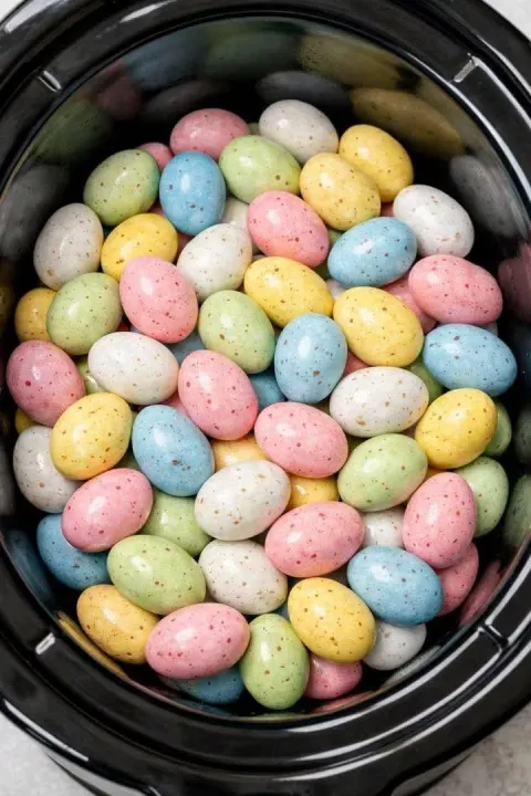 Slow Cooker Speckled Egg Fudge