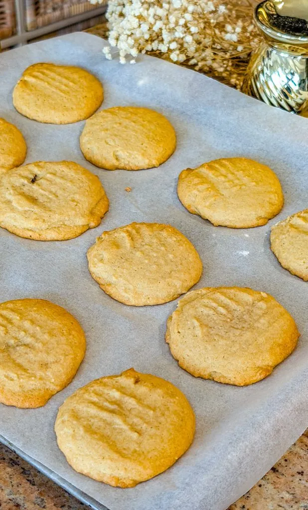 Peggi’s Gigantic Melt-in-Your-Mouth Crispy Peanut Butter Cookies