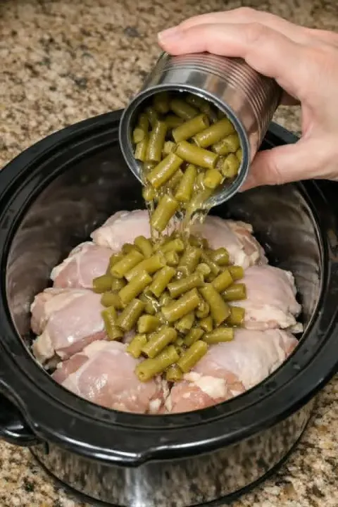 Slow Cooker 4-Ingredient Chicken and Green Beans