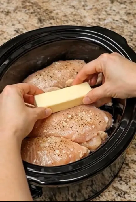 Slow Cooker Ranch Butter Chicken