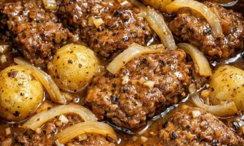 Slow Cooker Amish Cube Steak with Brown Gravy