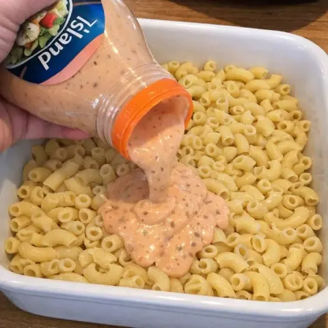 Oven Baked 4-Ingredient Amish Thousand Island Macaroni 🧀🍝