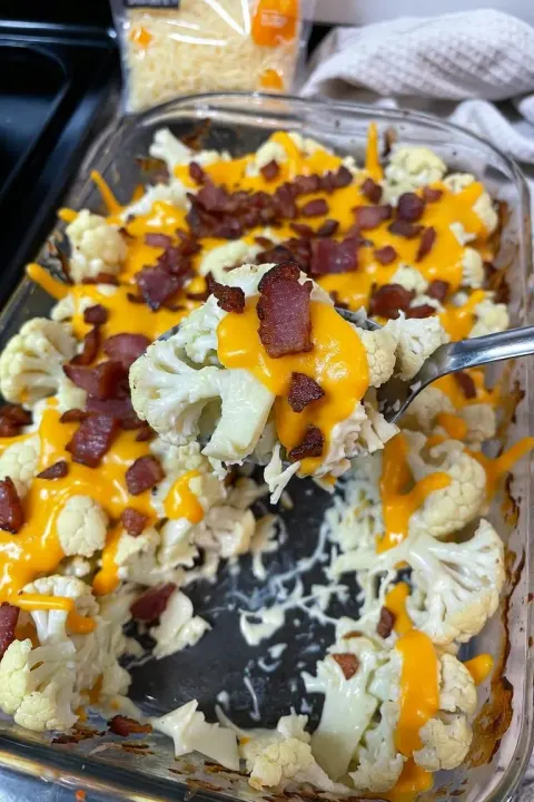3-Ingredient Loaded Cauliflower Casserole 🥦