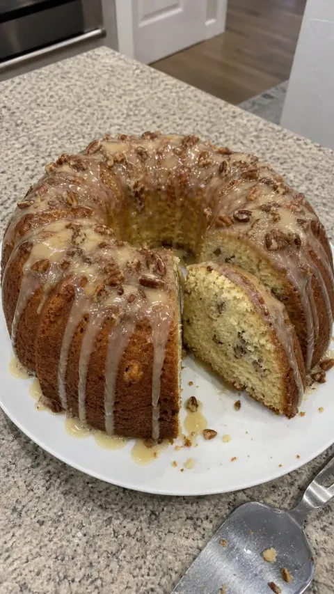 Butter Pecan Pound Cake 🧈🥜🍰